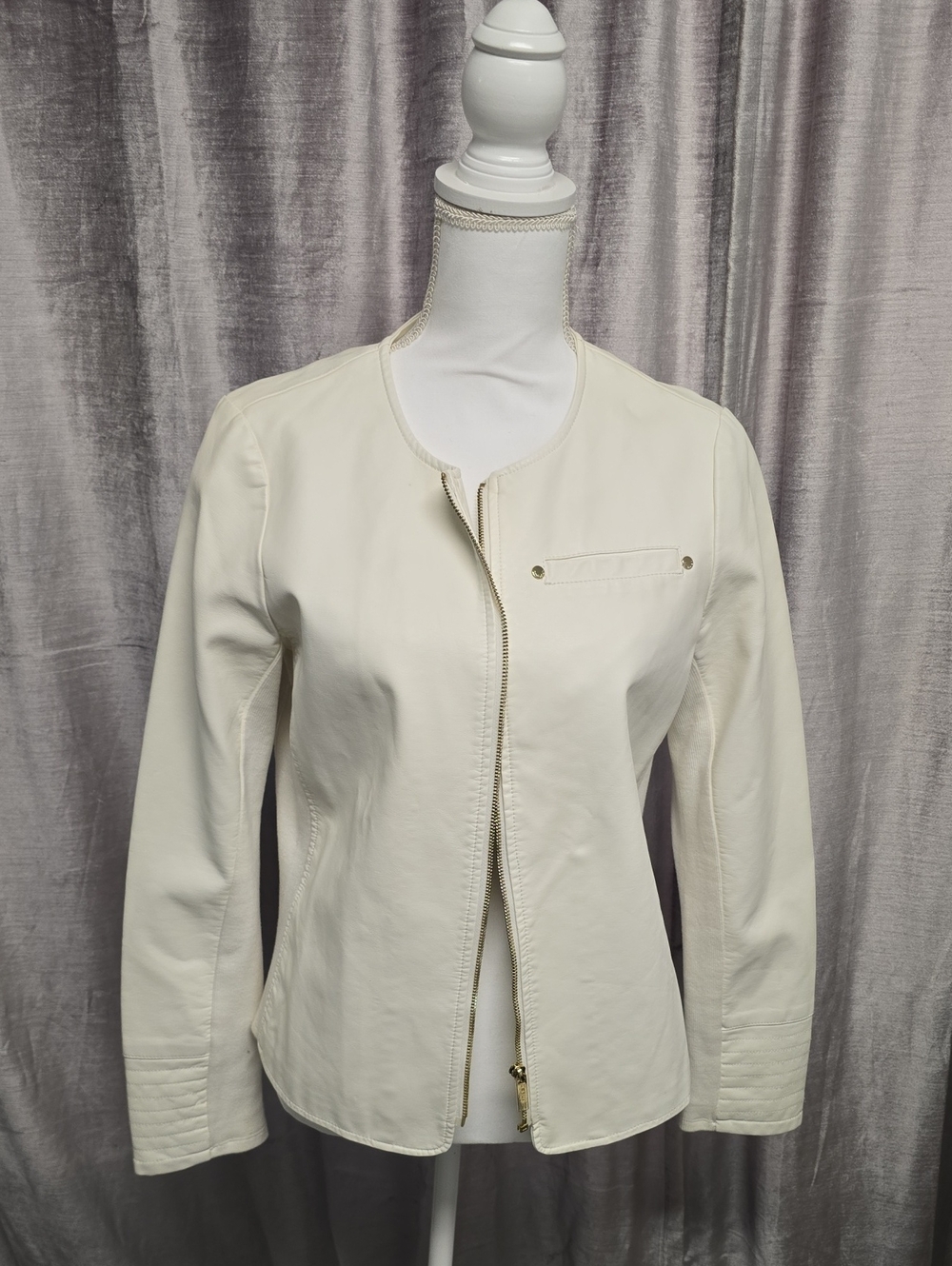 ​Calvin Klein Cream Off White Faux Leather Collarless Zip Jacket M Gold Hardware